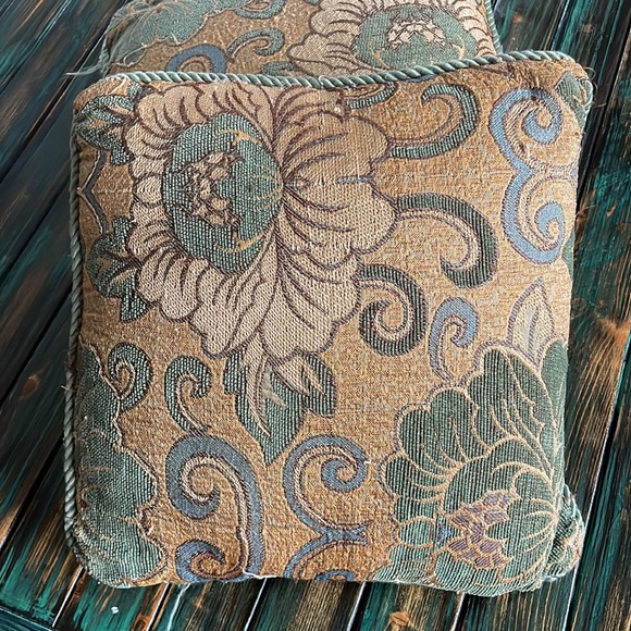 Throw pillows set of 4 - Picture 4 of 5